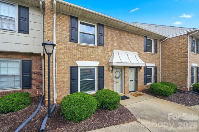 3720 Park Road J, Charlotte, NC 28209