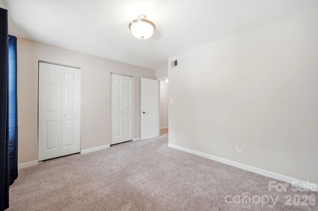3720 Park Road J, Charlotte, NC 28209