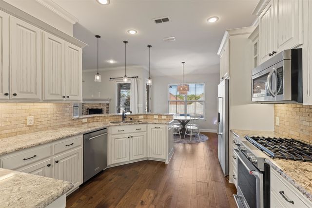 103 New Braunfels Lane, Hallsville, TX 75650