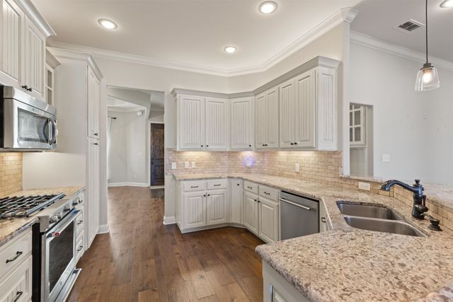 103 New Braunfels Lane, Hallsville, TX 75650