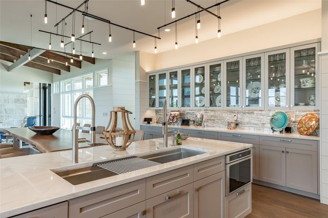 2660 Elder Hill RD, Driftwood, TX 78619