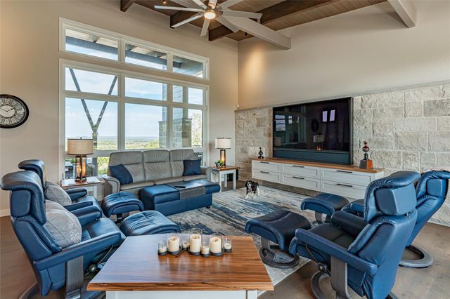 2660 Elder Hill RD, Driftwood, TX 78619