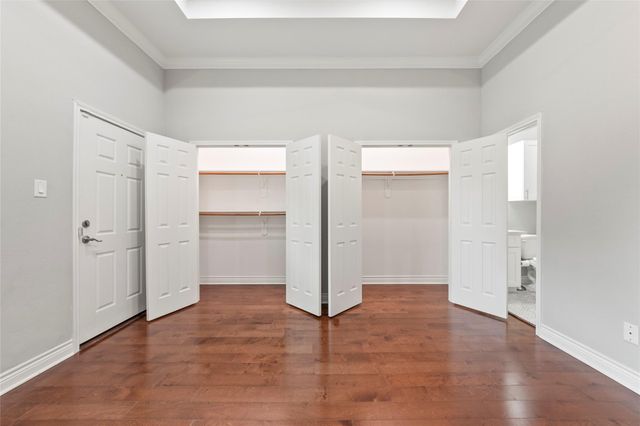 5004 Avenue L, Galveston, TX 77551