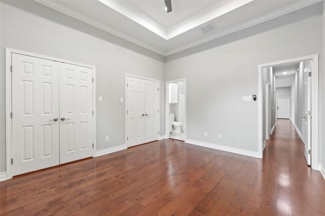 5004 Avenue L, Galveston, TX 77551