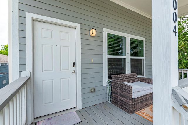 5004 Avenue L, Galveston, TX 77551