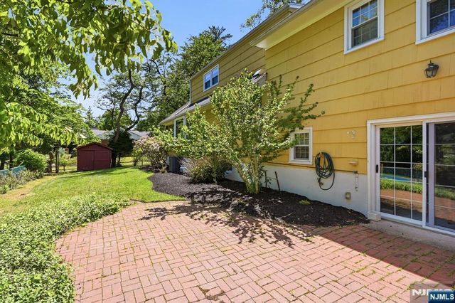 16 Pinecrest Drive, Woodcliff Lake, NJ 07677
