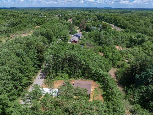 519 Oak Grove Drive, Necedah, WI 54646