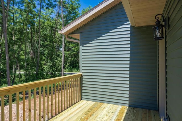 519 Oak Grove Drive, Necedah, WI 54646