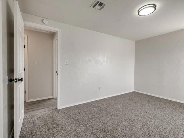 1717 Lariet Lane, Del City, OK 73115