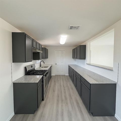 1717 Lariet Lane, Del City, OK 73115