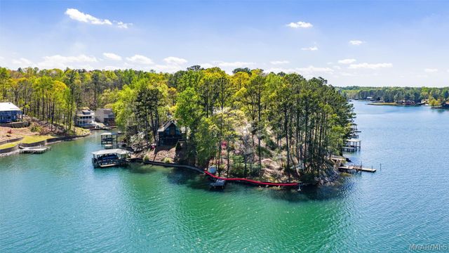 230 Driftwood Road, Tallassee, AL 36078