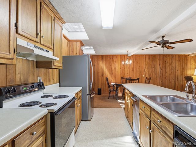 230 Driftwood Road, Tallassee, AL 36078