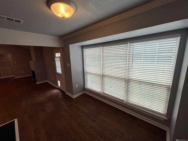 7516 Vice President Dr, Baton Rouge, LA 70817