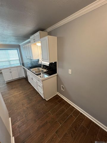 7516 Vice President Dr, Baton Rouge, LA 70817