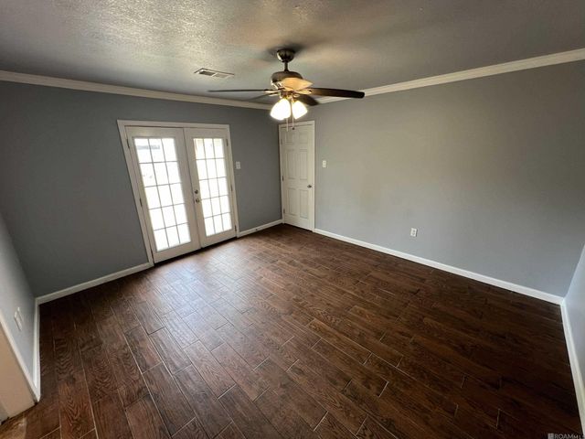 7516 Vice President Dr, Baton Rouge, LA 70817