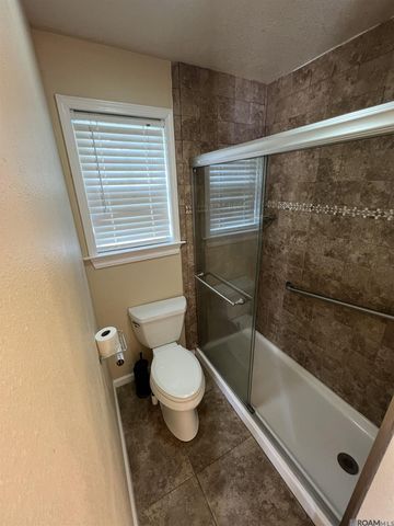7516 Vice President Dr, Baton Rouge, LA 70817