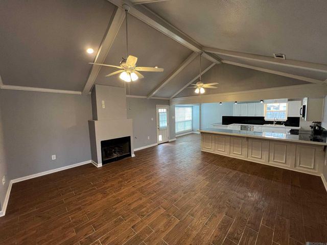 7516 Vice President Dr, Baton Rouge, LA 70817