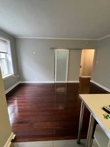 844 W Ainslie Street MC, Chicago, IL 60640