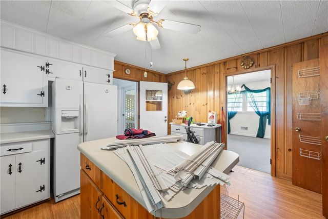 514 & 518 E Fairplay Boulevard, Fair Play, SC 29643