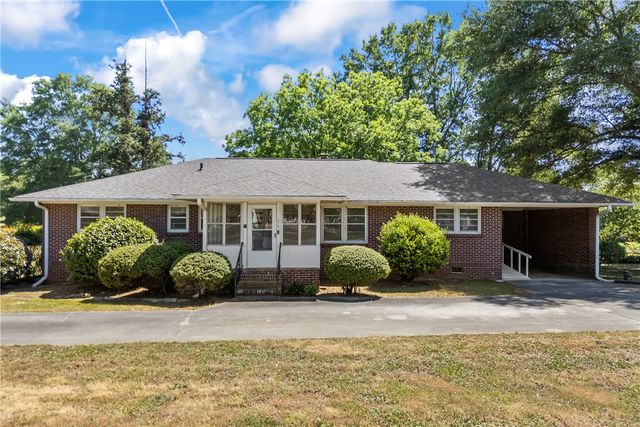 514 & 518 E Fairplay Boulevard, Fair Play, SC 29643