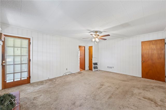 514 & 518 E Fairplay Boulevard, Fair Play, SC 29643