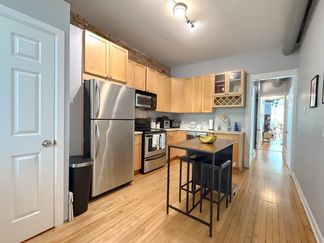 1539 N Wells Street 3, Chicago, IL 60610