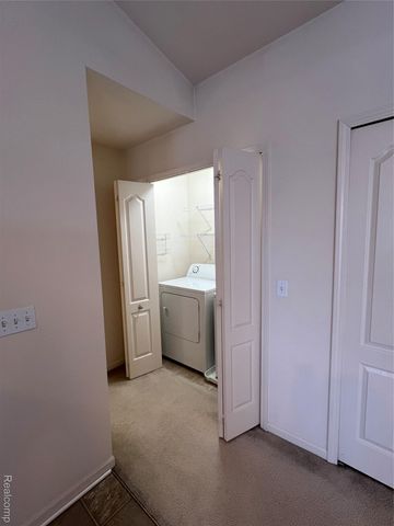 316 N WIXOM Road 33, Wixom, MI 48393