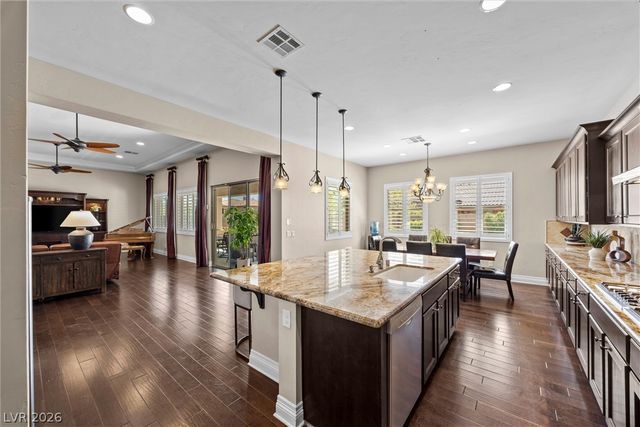 9843 Cathedral Pines Avenue, Las Vegas, NV 89149