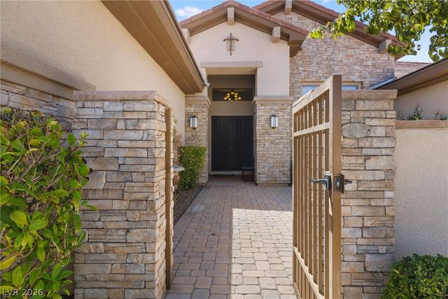 9843 Cathedral Pines Avenue, Las Vegas, NV 89149