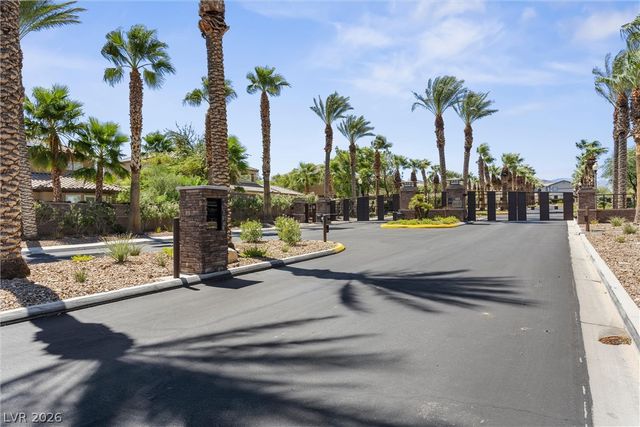 9843 Cathedral Pines Avenue, Las Vegas, NV 89149
