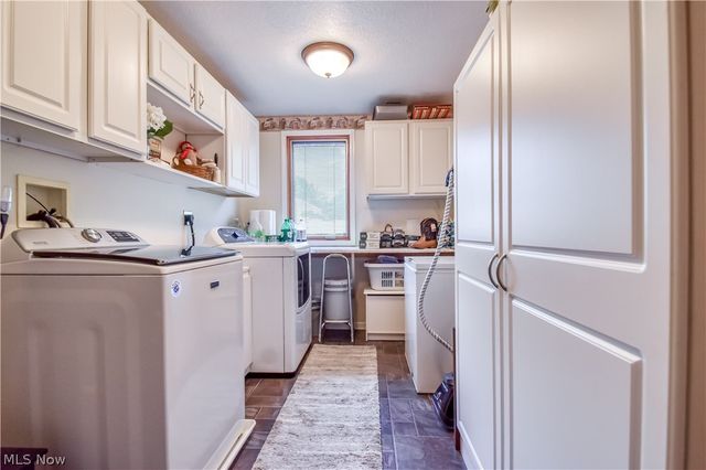 439 E 305th Street, Willowick, OH 44095