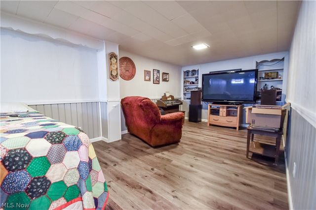 439 E 305th Street, Willowick, OH 44095