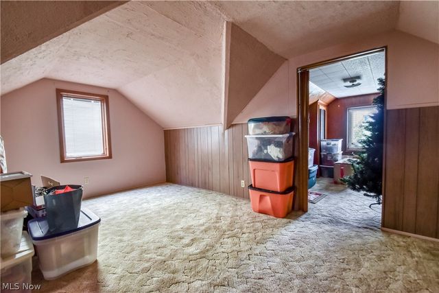 439 E 305th Street, Willowick, OH 44095