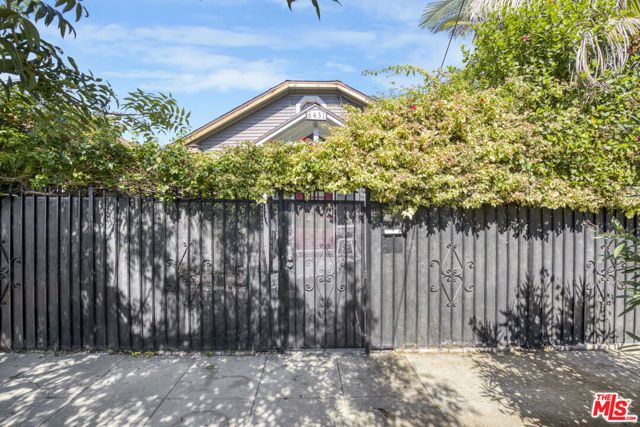 6431 Dix Street, Los Angeles, CA 90068