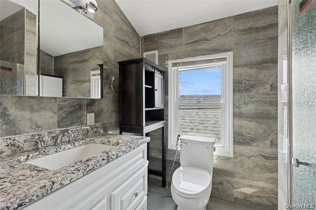 8747 139th Street, Jamaica, NY 11435