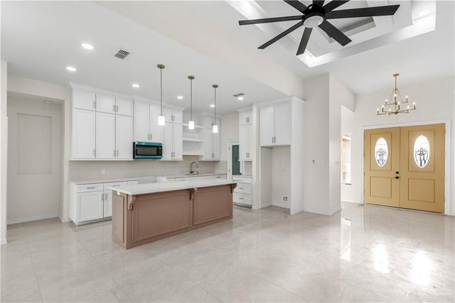 1904 Diplomat Drive, Edinburg, TX 78542