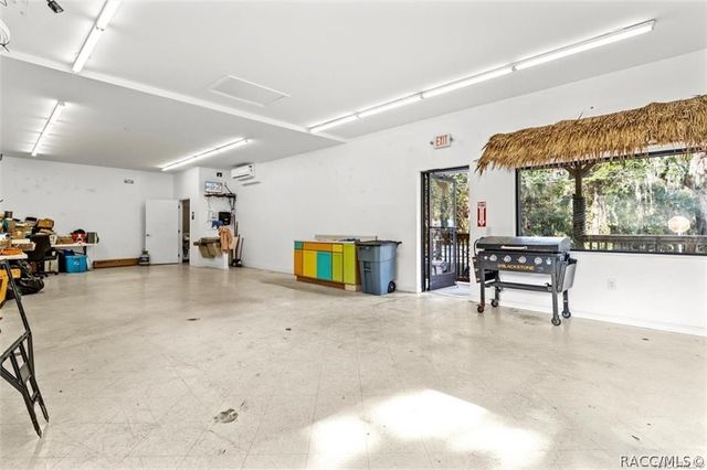 10460 W New York Street, Homosassa, FL 34448