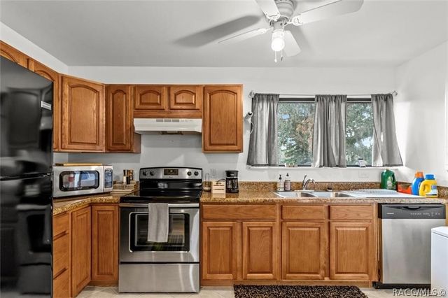 10460 W New York Street, Homosassa, FL 34448