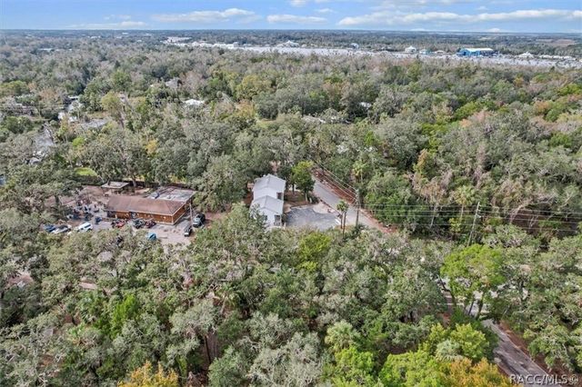 10460 W New York Street, Homosassa, FL 34448