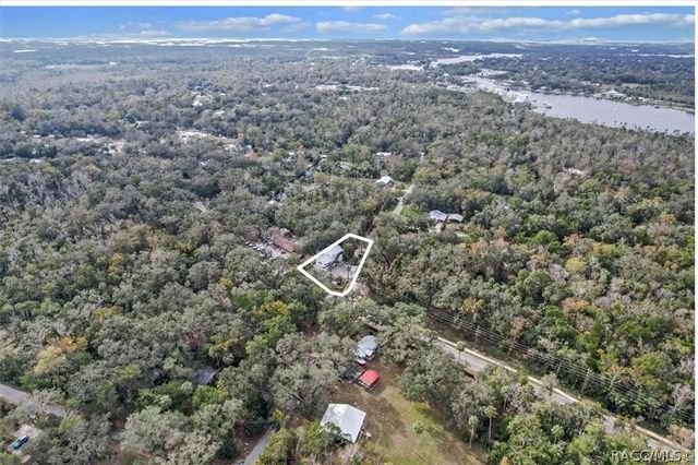 10460 W New York Street, Homosassa, FL 34448