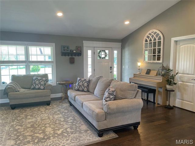 5 Westwood Drive, Salem, MO 65560