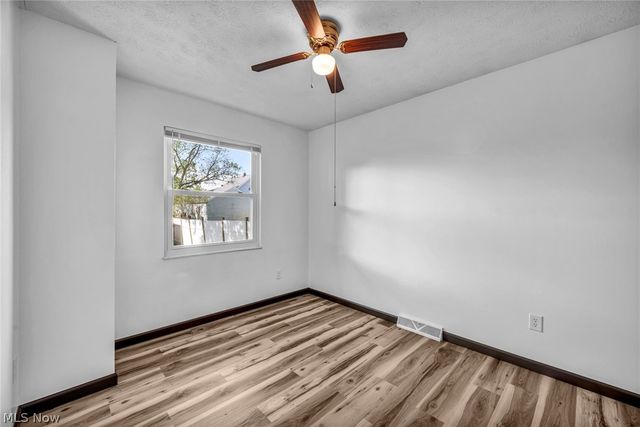 1144 Noble Street, Barberton, OH 44203