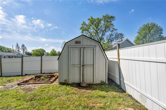 1144 Noble Street, Barberton, OH 44203