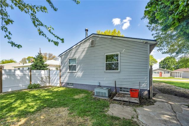 1144 Noble Street, Barberton, OH 44203