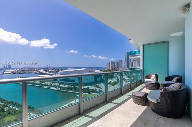 900 Biscayne Blvd 2002, Miami, FL 33132