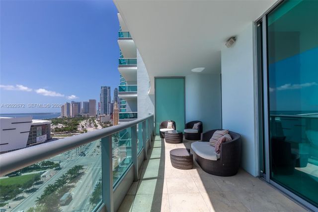 900 Biscayne Blvd 2002, Miami, FL 33132