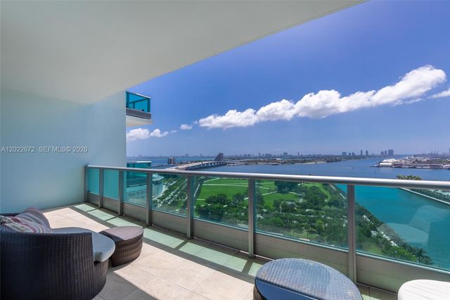 900 Biscayne Blvd 2002, Miami, FL 33132