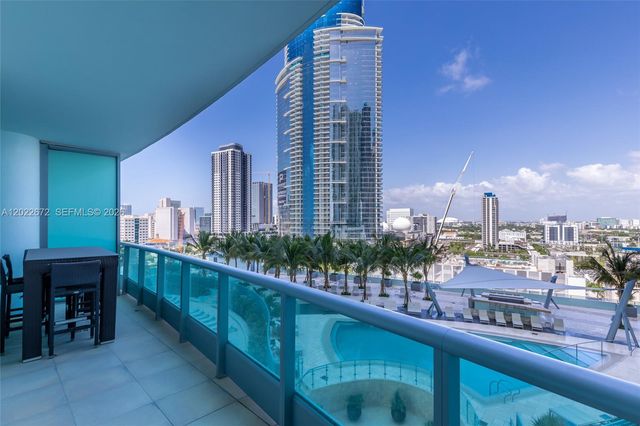 900 Biscayne Blvd 2002, Miami, FL 33132
