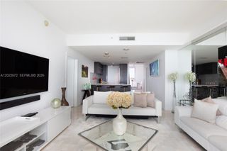900 Biscayne Blvd 2002, Miami, FL 33132