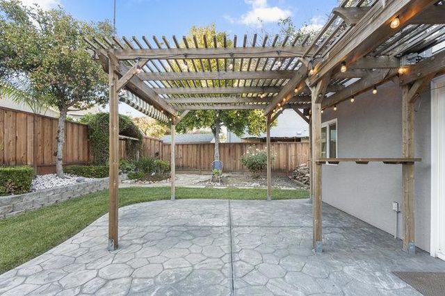 2260 Pinnacle Court, Hollister, CA 95023